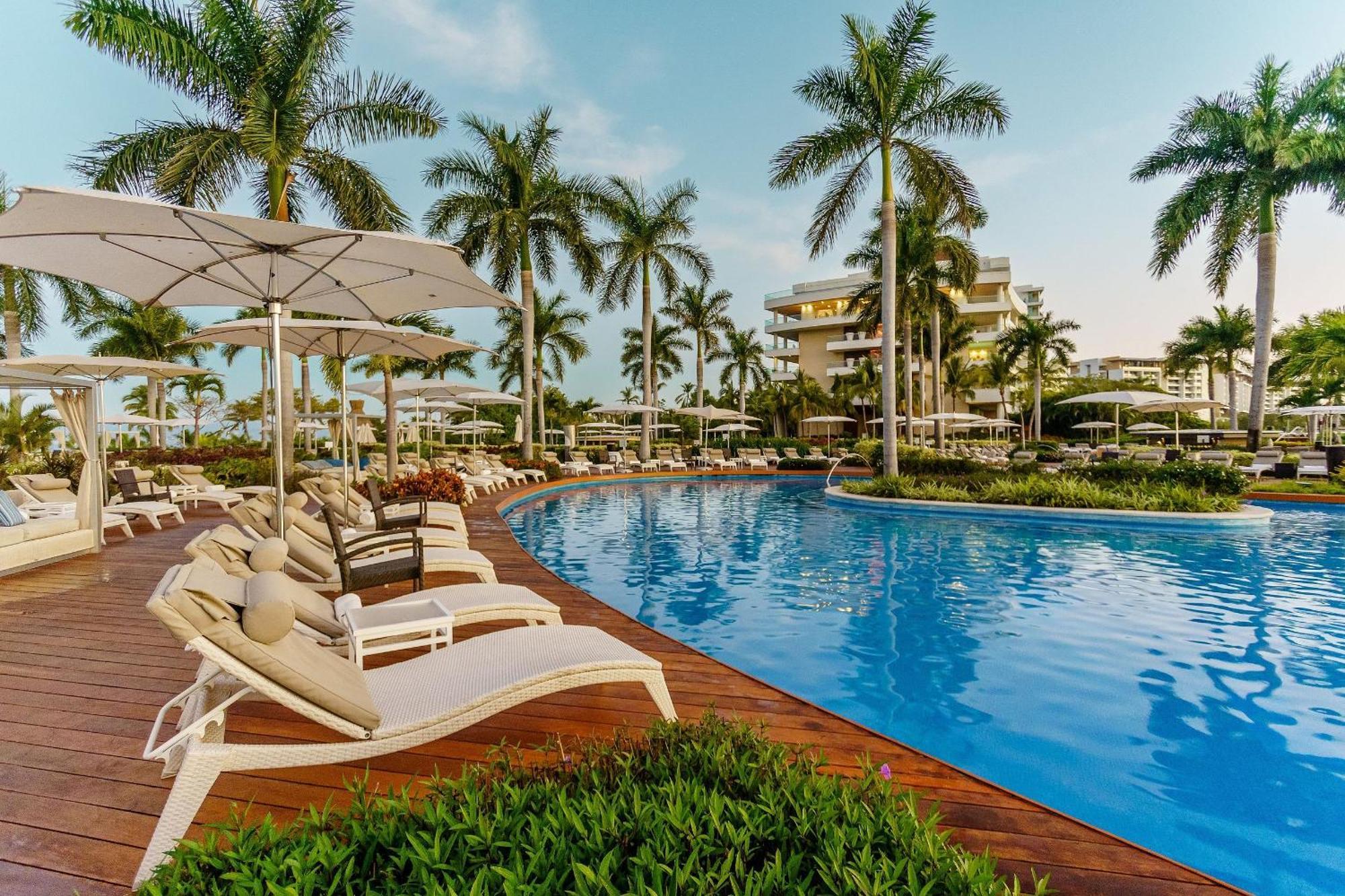 The Grand Luxxe Three Bedroom Spa Suite Nuevo Vallarta Buitenkant foto
